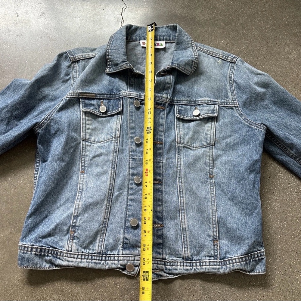 Denim Jacket with Red Lips Rolling Stones Graphic - Picture 10 of 11